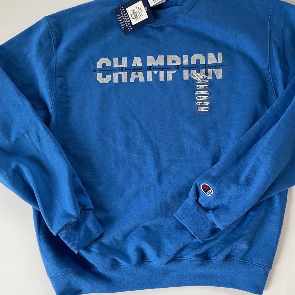 Champion Men’s Blue Crewneck Size M NWT